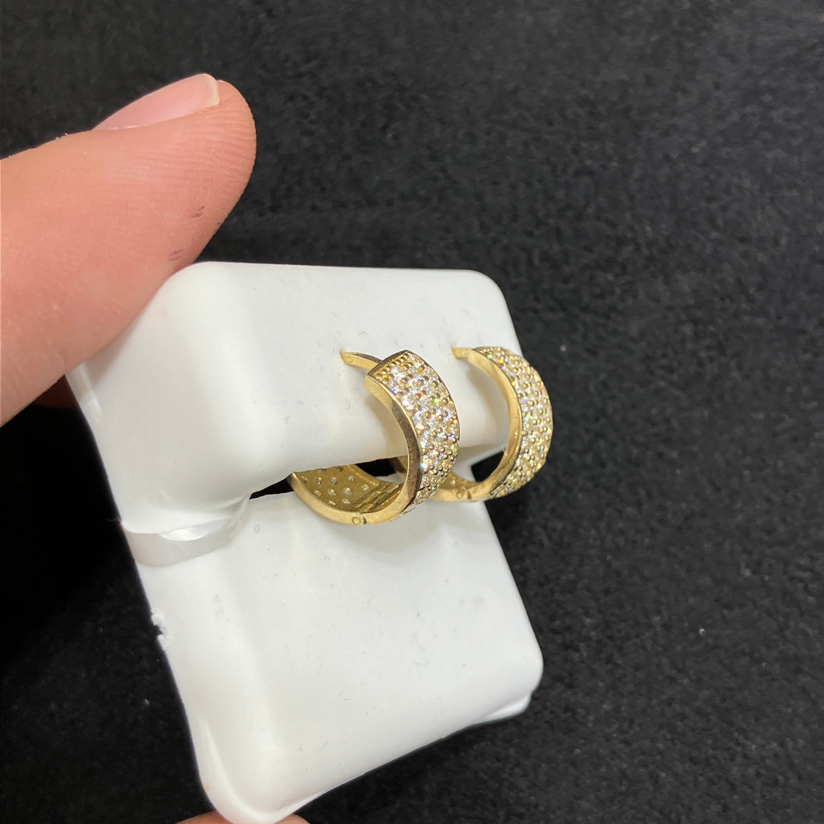 10K Yellow Gold Dazzling CZ Hoop Earrings