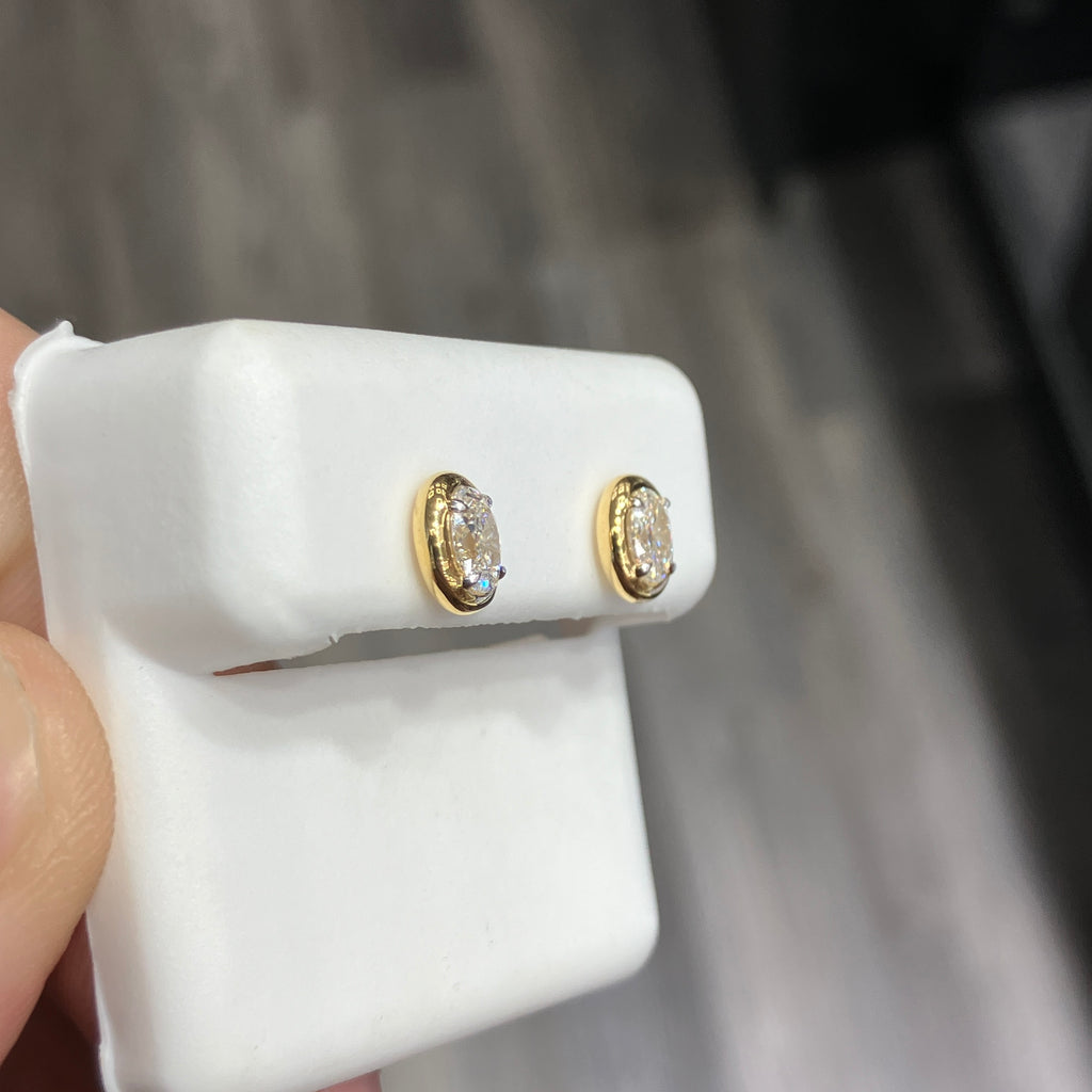 VS Lab-Grown Oval Diamond Solitaire Stud Earrings in 10k Yellow Gold