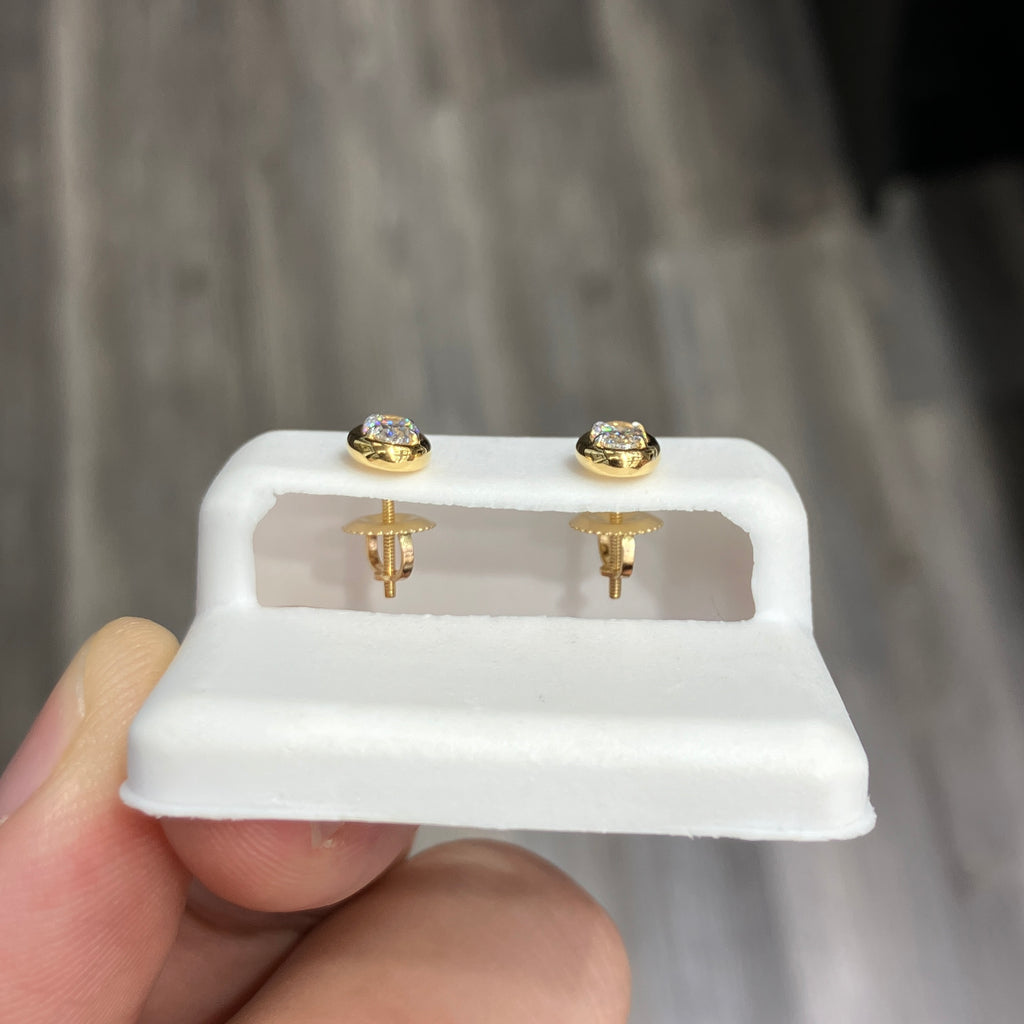 VS Lab-Grown Oval Diamond Solitaire Stud Earrings in 10k Yellow Gold