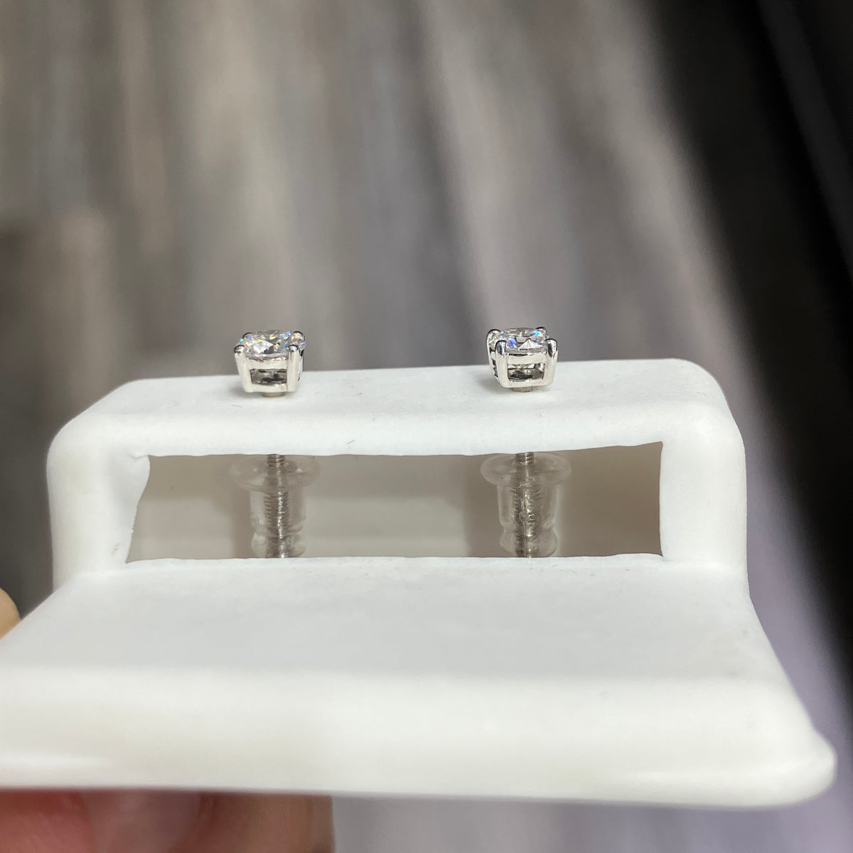 14K White Gold w/ 0.50CTW VVS Lab Diamond Earrings Solitaire Studs