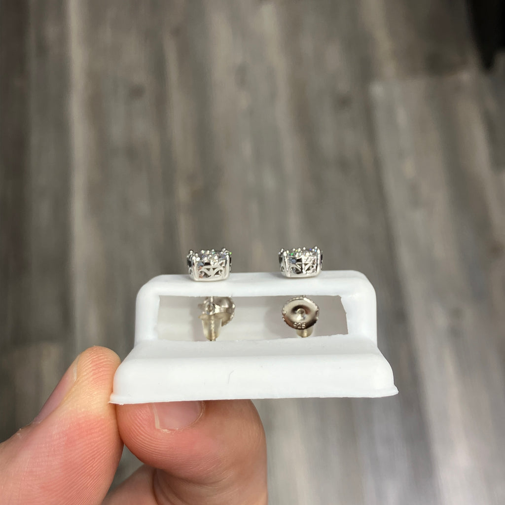 VVS Lab-Grown Diamond Stud Earrings in 925 Sterling Silver