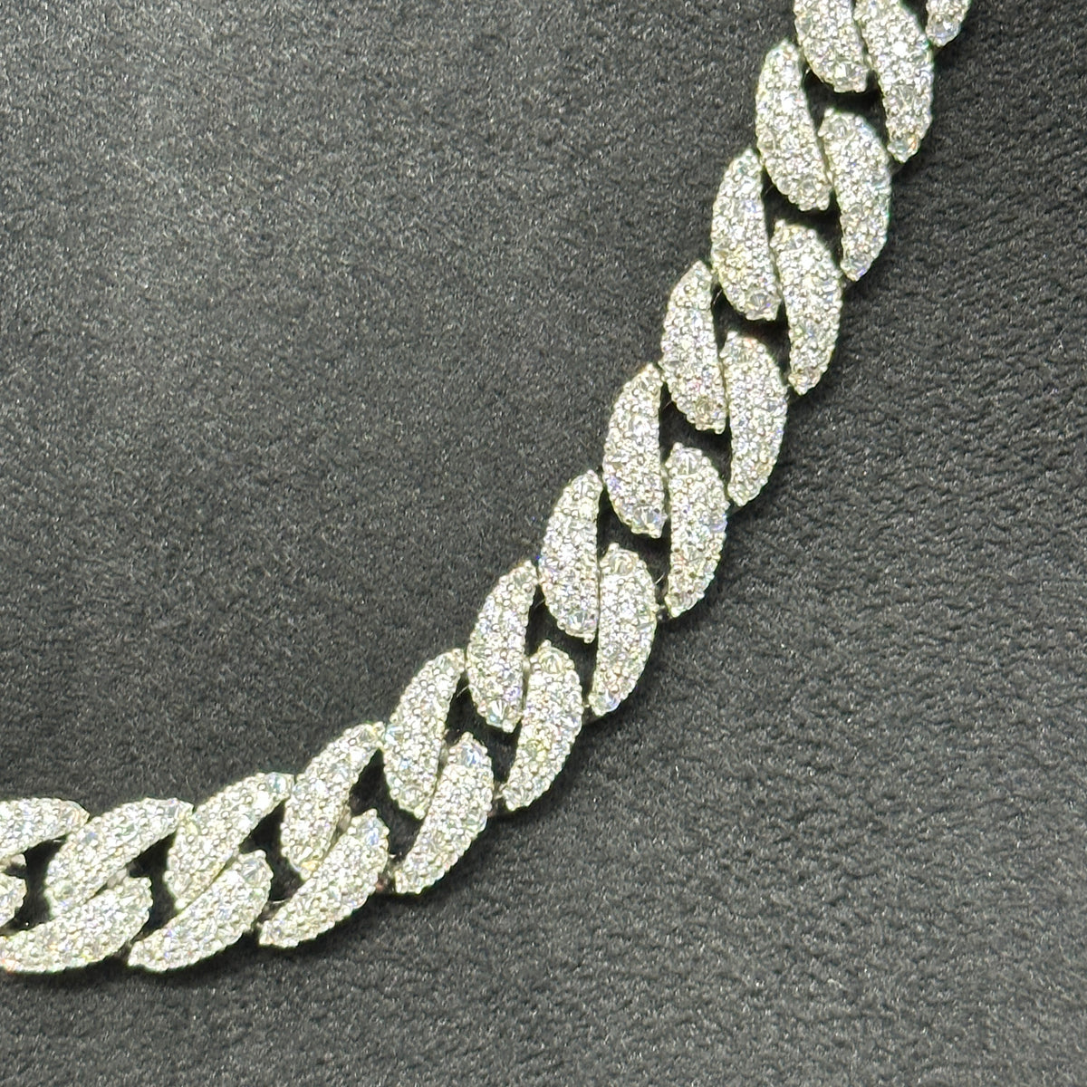 10mm 22-Inch Cuban Link Moissanite Chain in 925 Sterling Silver