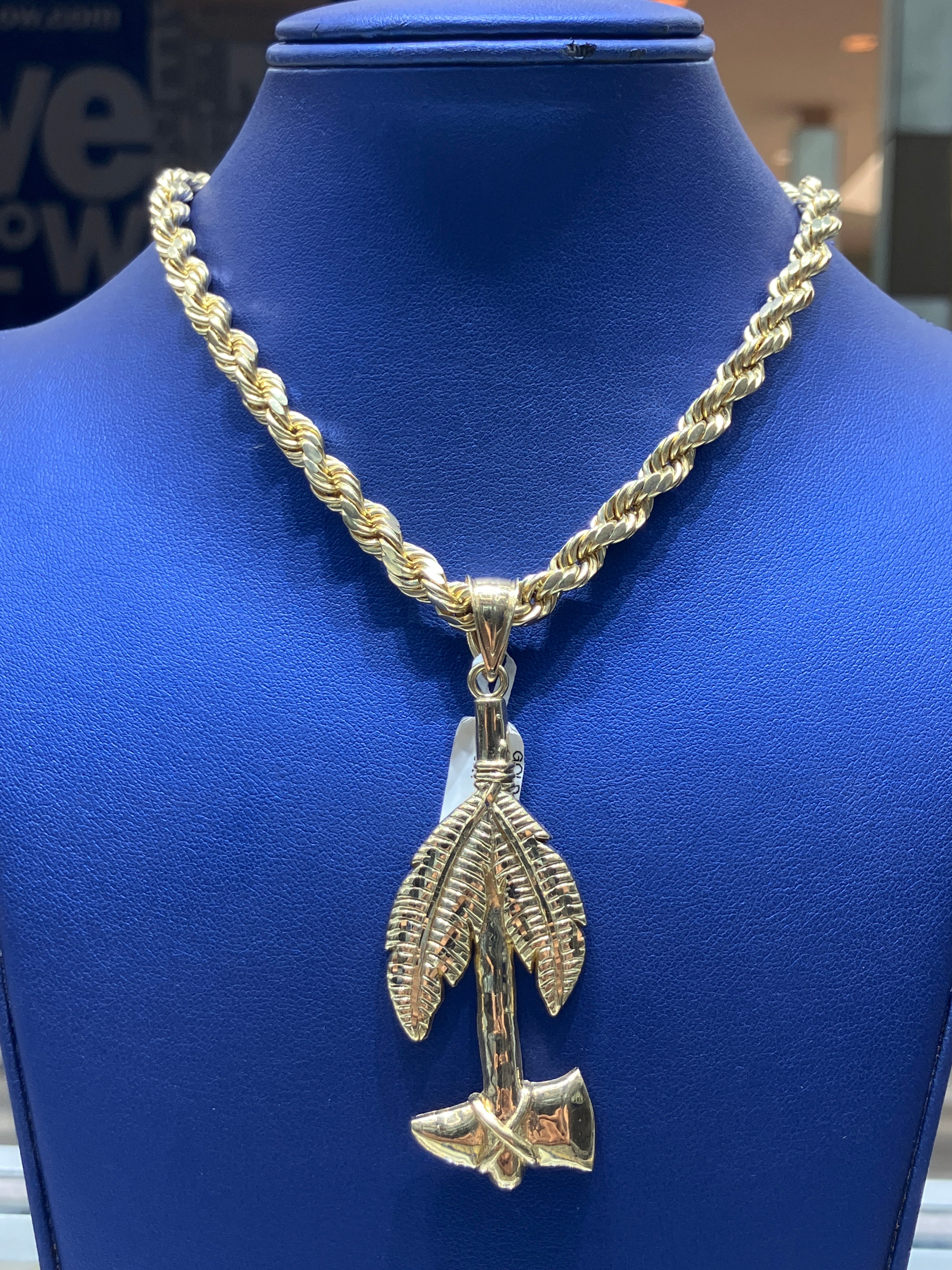10k 6.5mm 26" Rope Chain w/ Tomahawk Charm