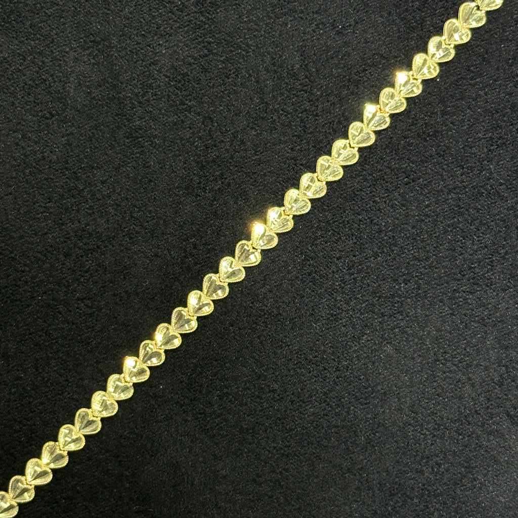 10k Gold Heart Bracelet Shiny Glossy for Woman 7 inches