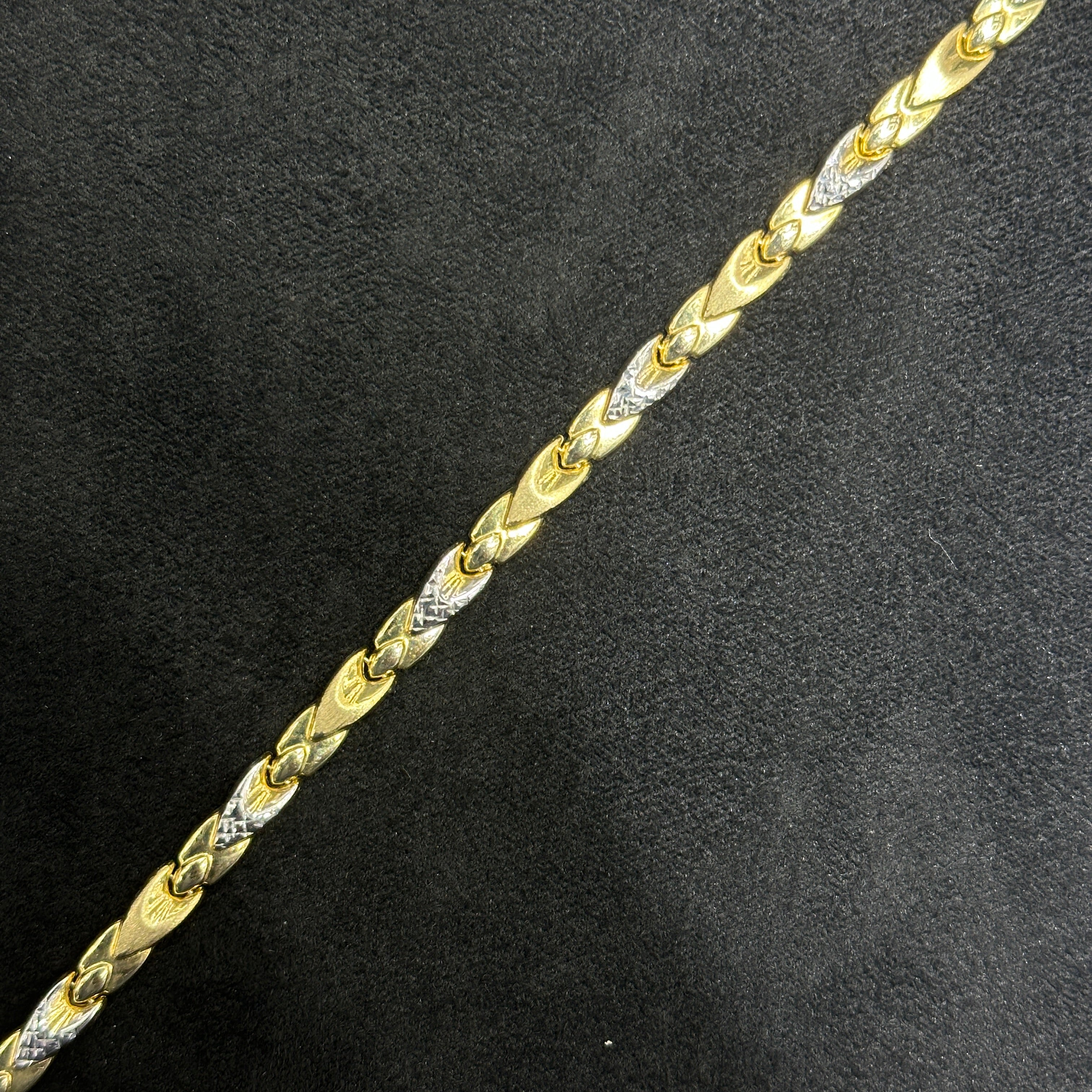 10k Gold Bracelet Fancy for Woman X Style