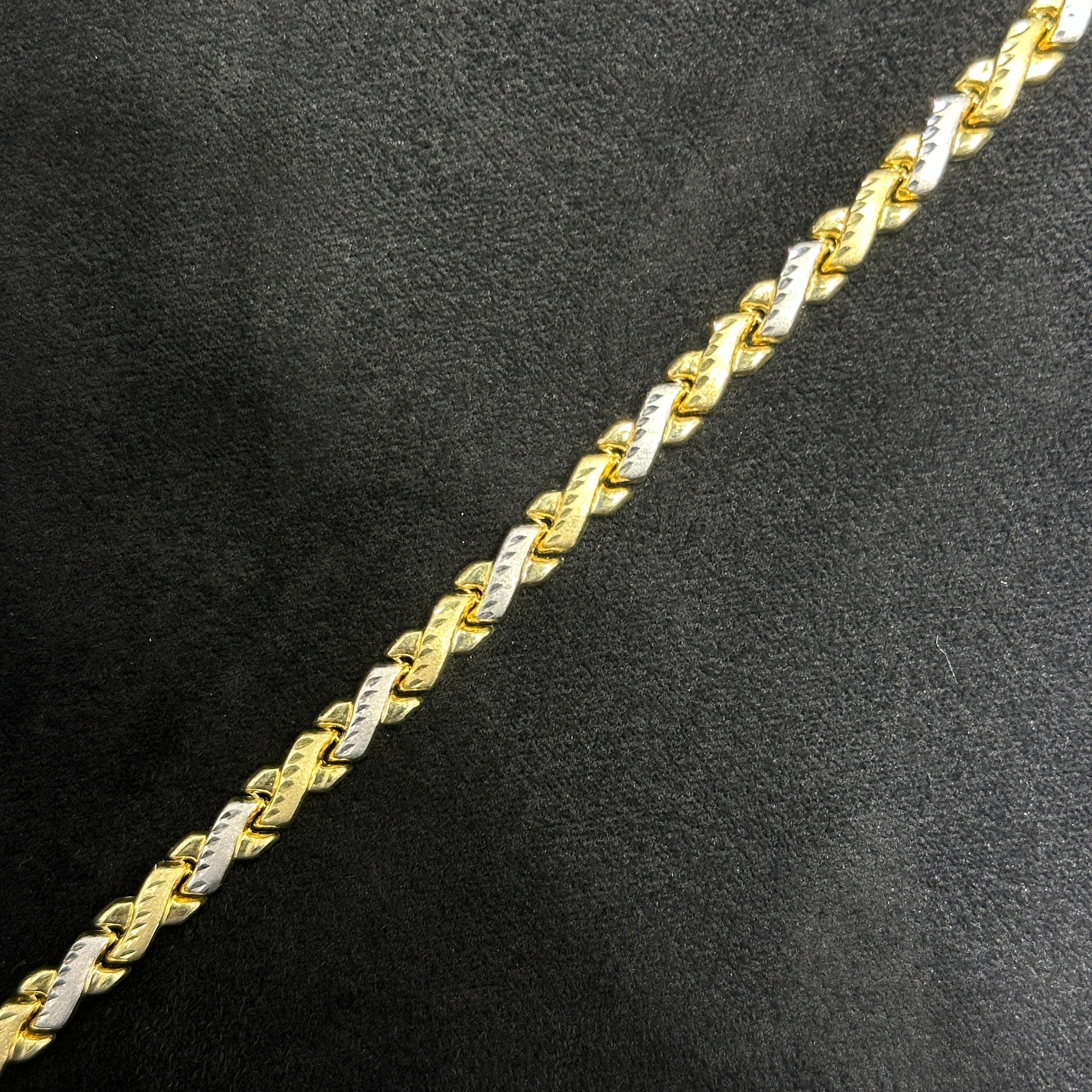 10k Gold Fancy XO Gold with Diamond Cut Woman Bracelet