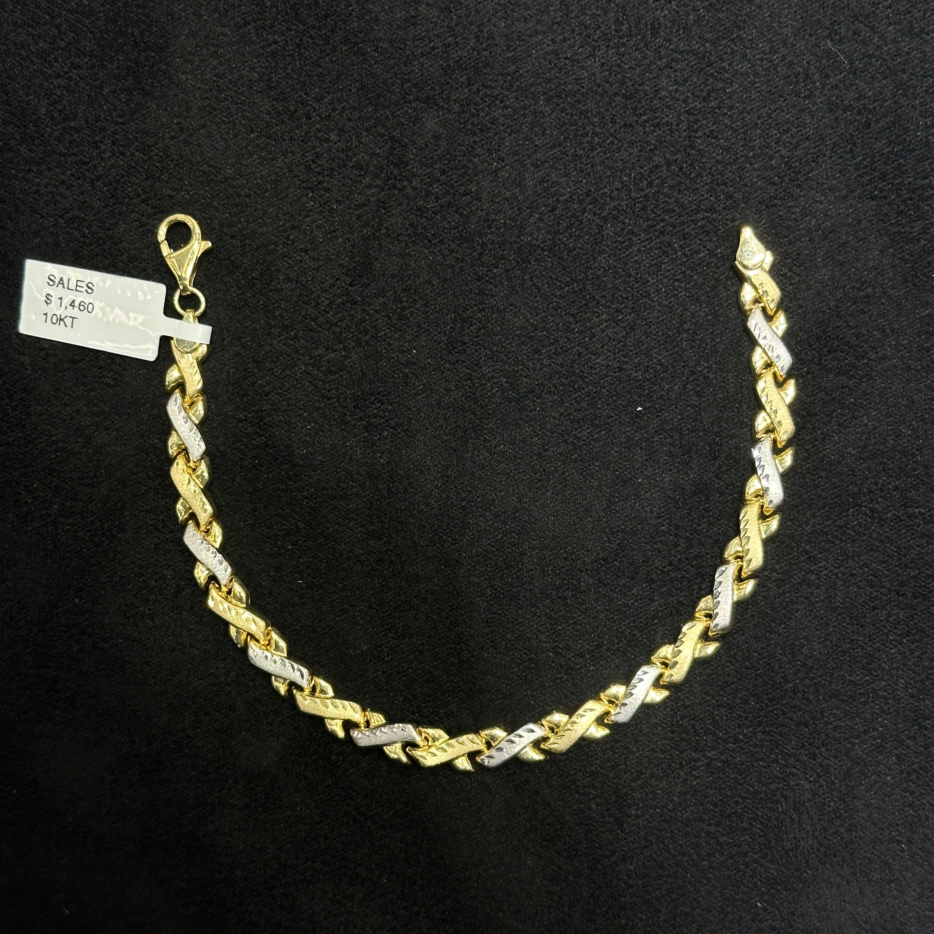 10k Gold Fancy XO Gold with Diamond Cut Woman Bracelet