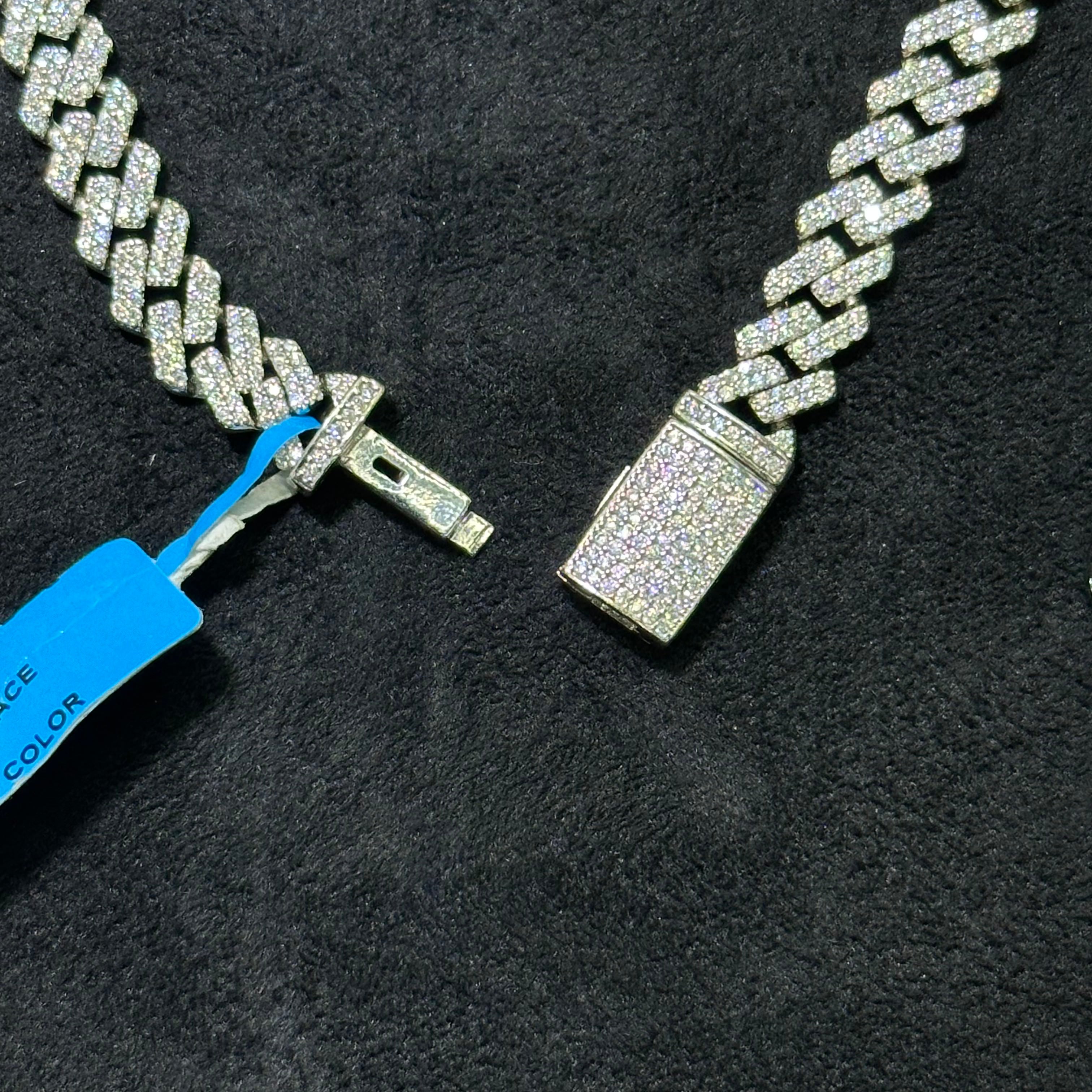 13.89 CTW VVS Moissanite Jesus Cross Cuban Chain with 925 Sterling Silver 22"