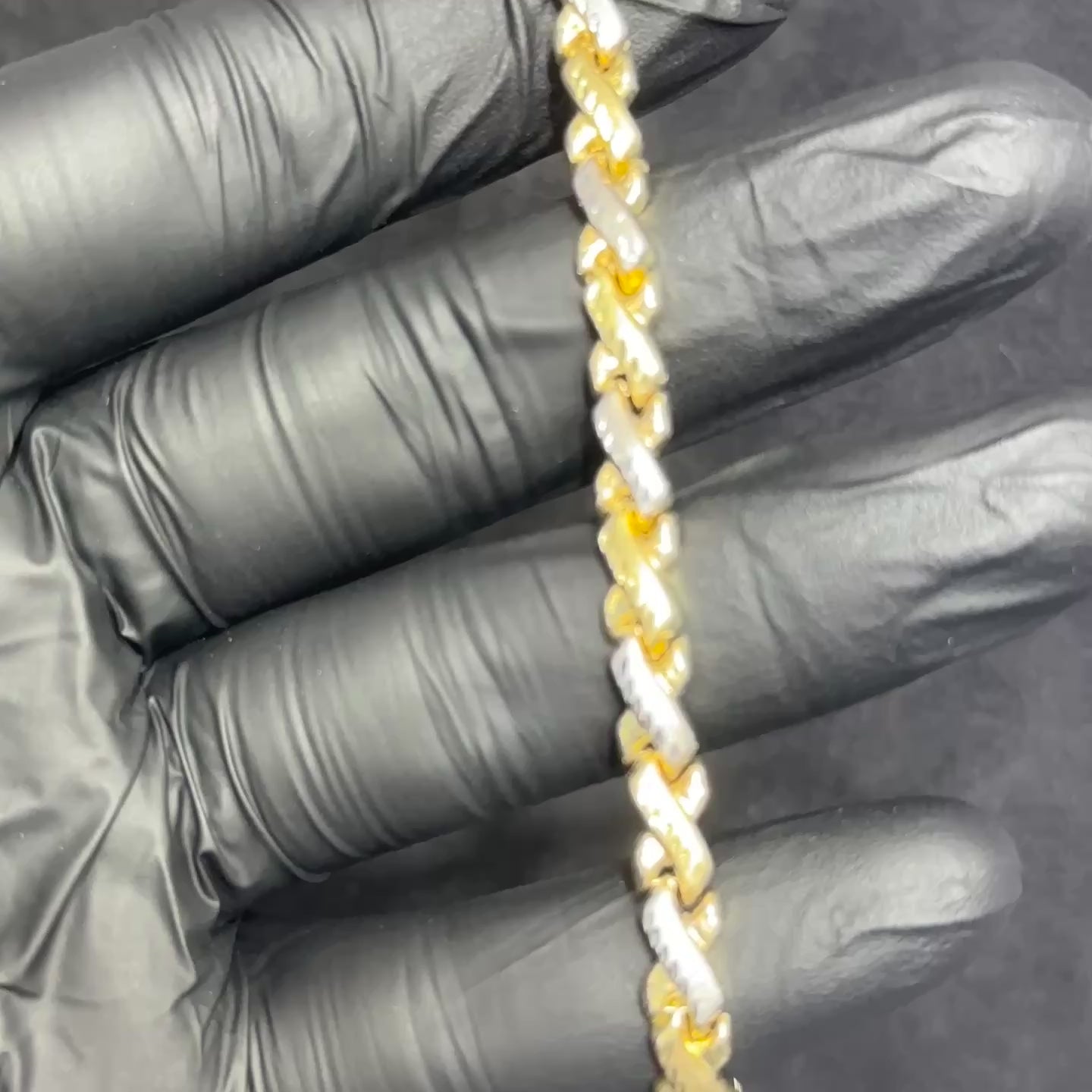10k Gold Fancy XO Gold with Diamond Cut Woman Bracelet