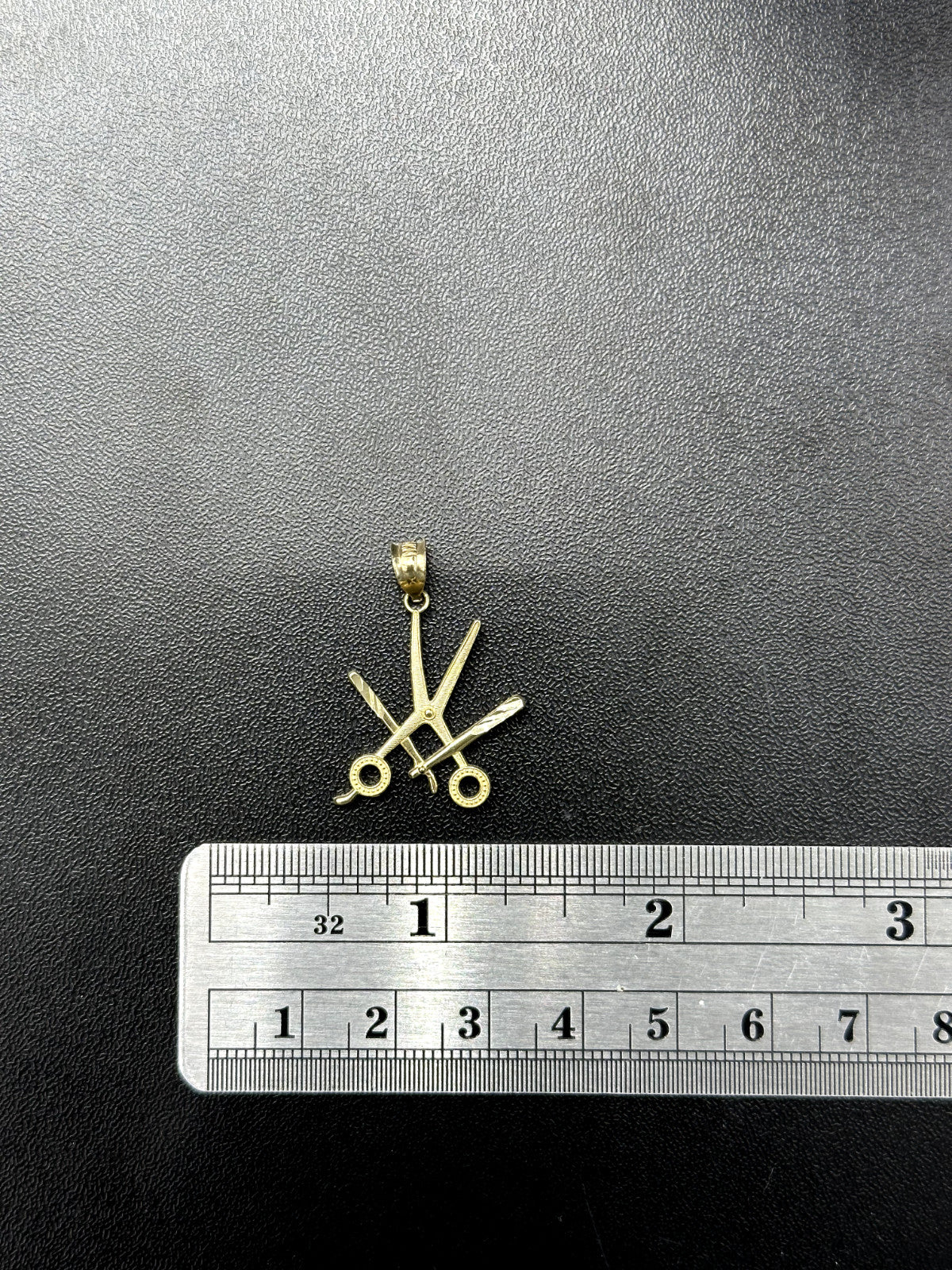 Barber/Hairstylist Scissors 10k Yellow Gold Pendant