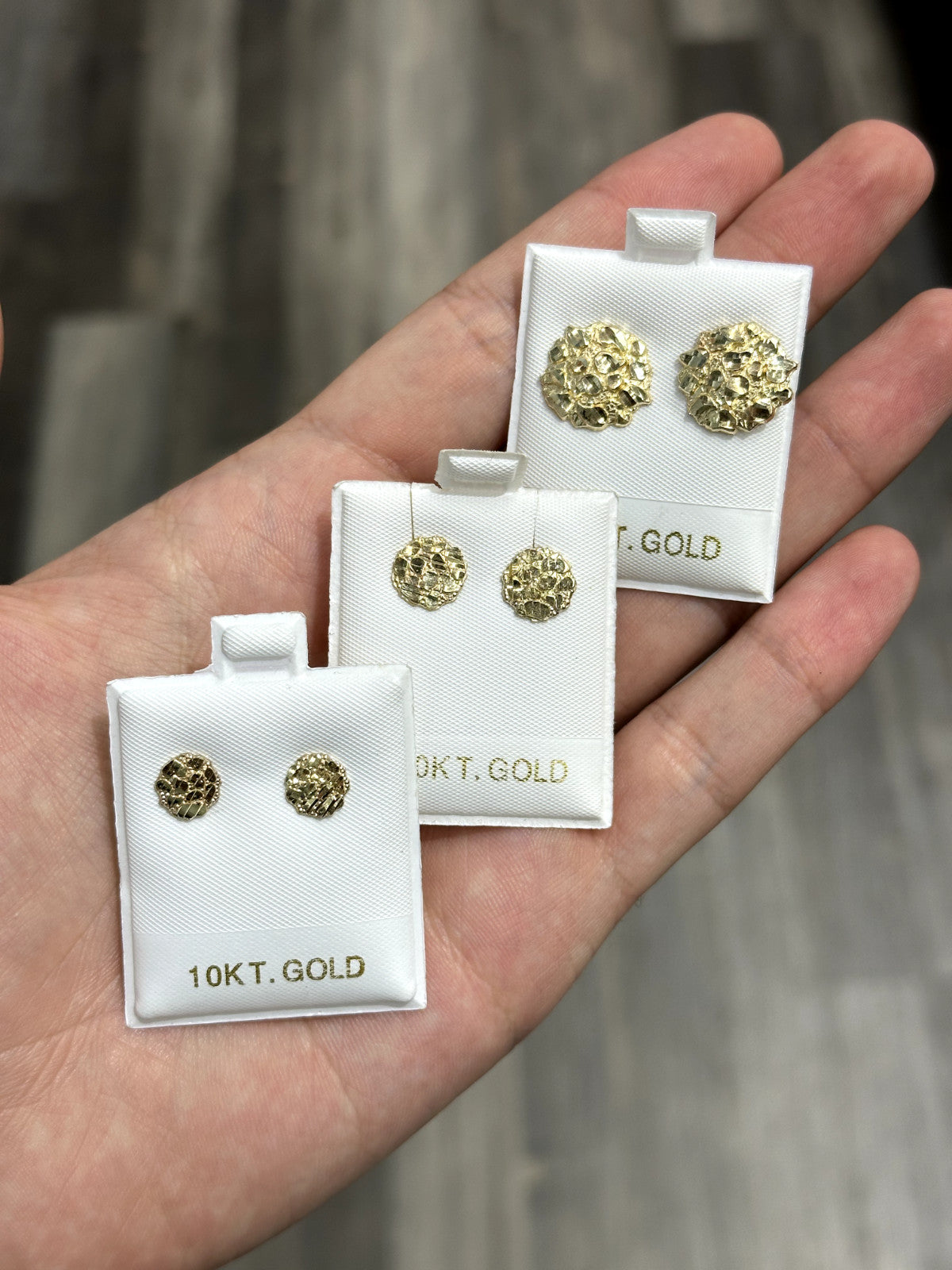 10k Gold Nugget Earrings Round