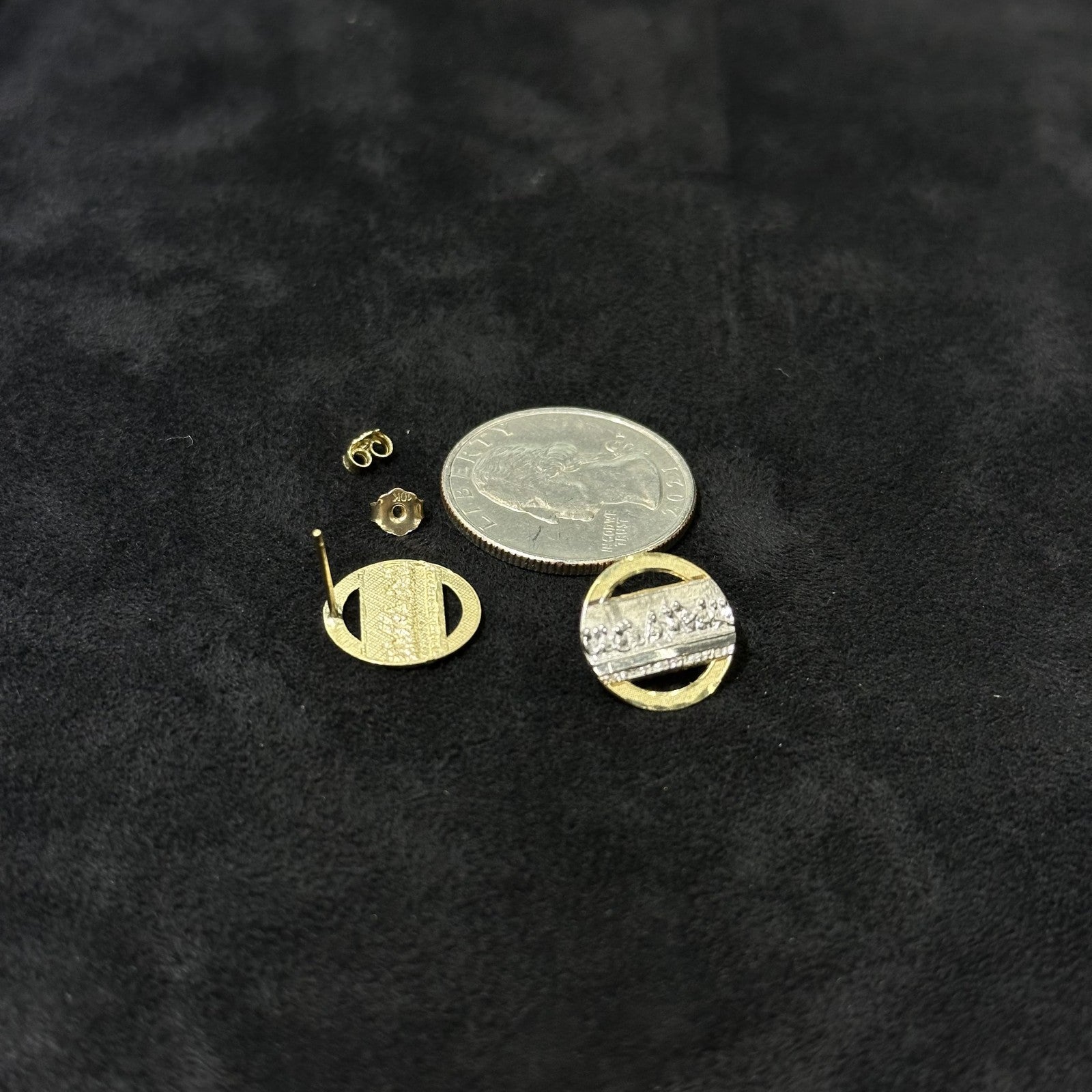 10k Gold Earrings Last Supper Diamond-Cut Last Supper Round Shape