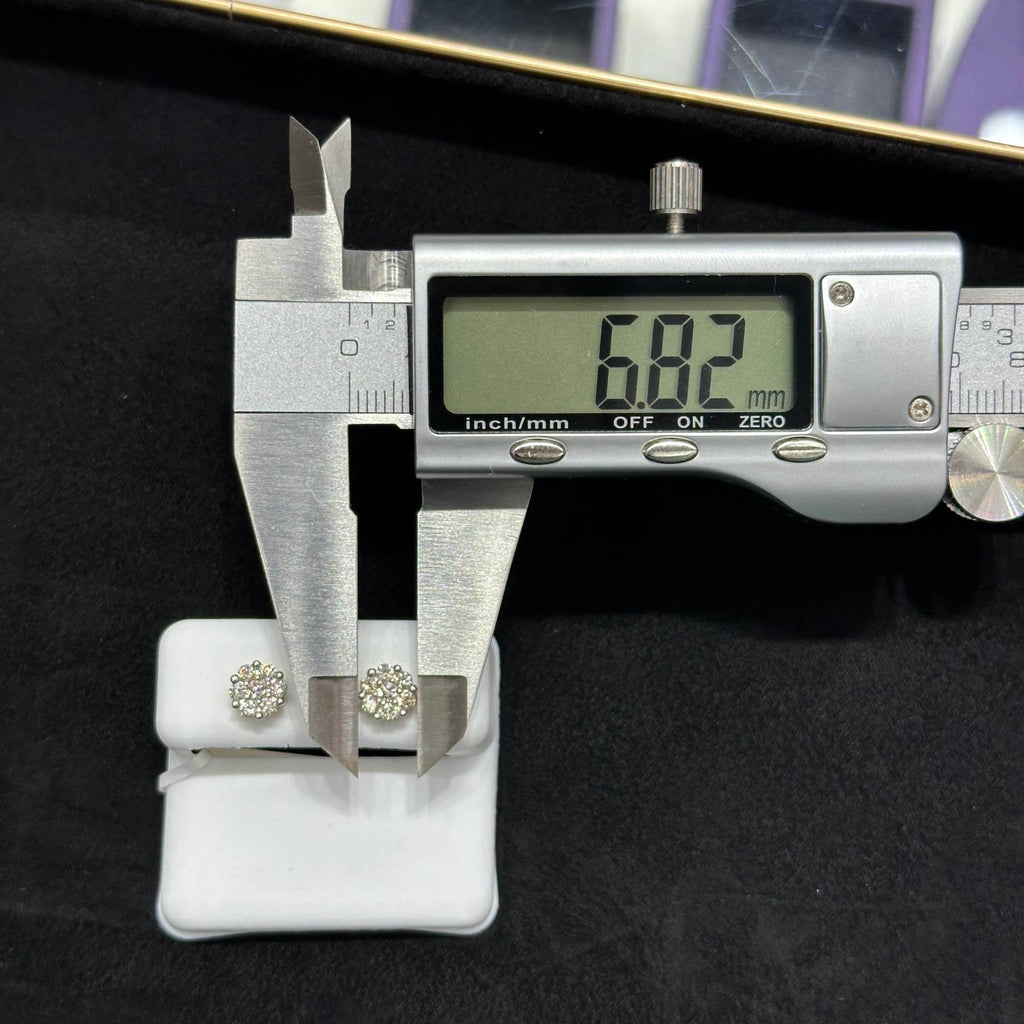 Flower Set Natural Diamond 0.55 CTW Earrings Medium Size For Man Woman