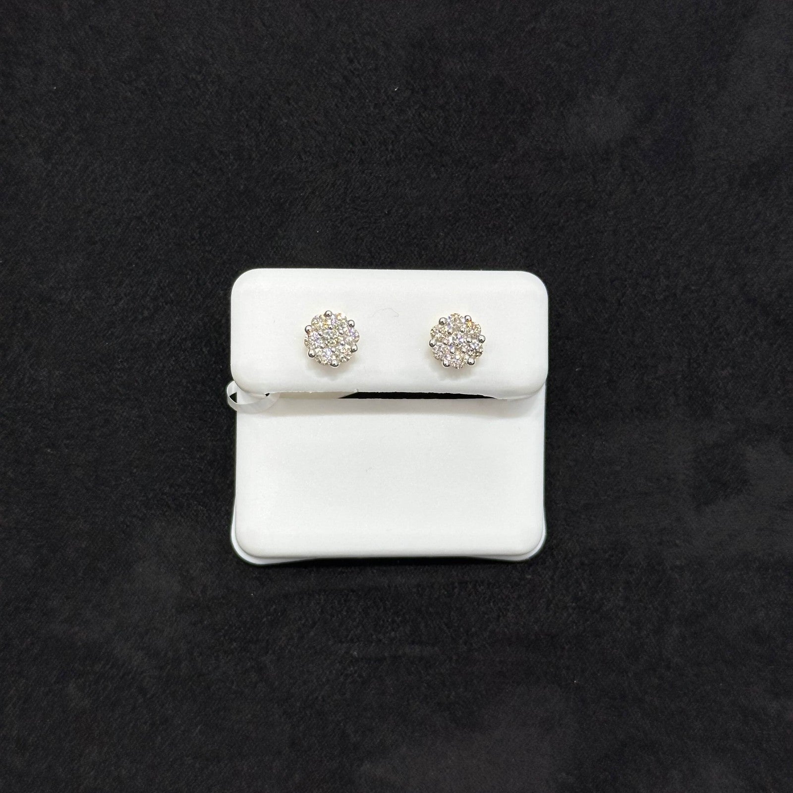 Flower Set Natural Diamond 0.55 CTW Earrings Medium Size For Man Woman