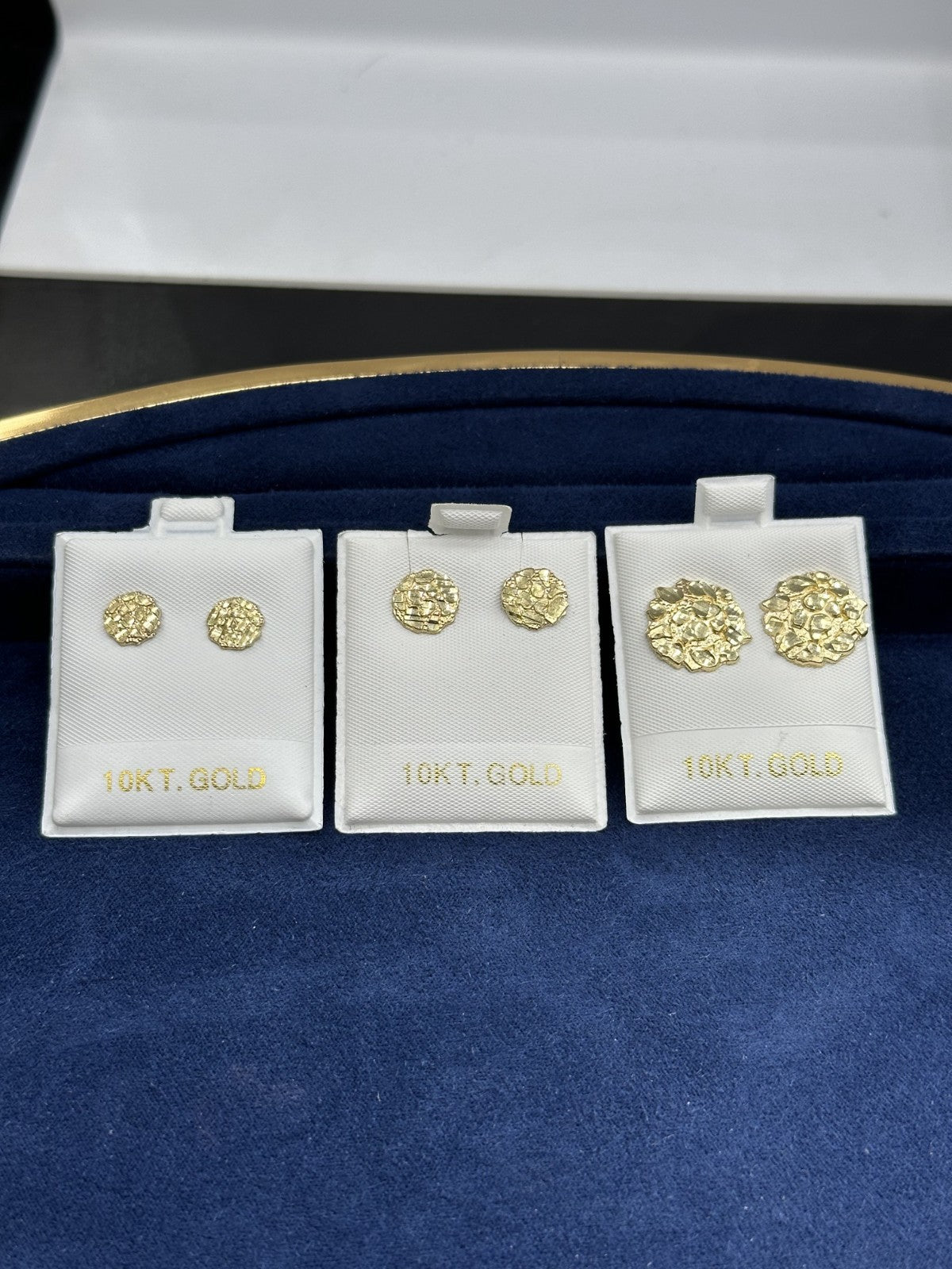 10k Gold Nugget Earrings Round