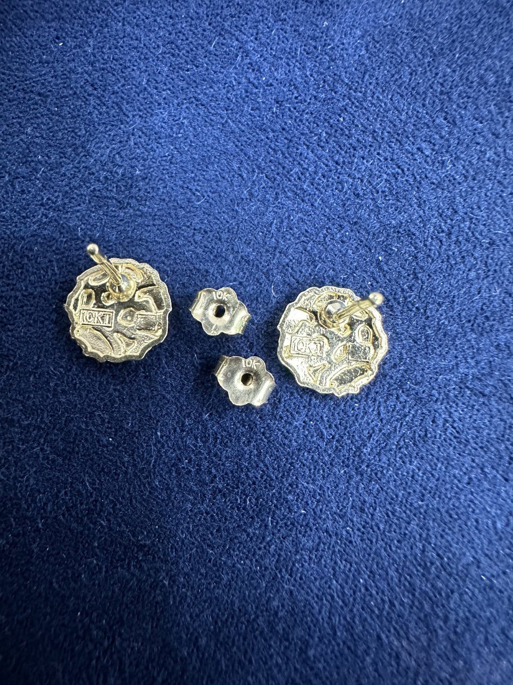 10k Gold Nugget Earrings Round