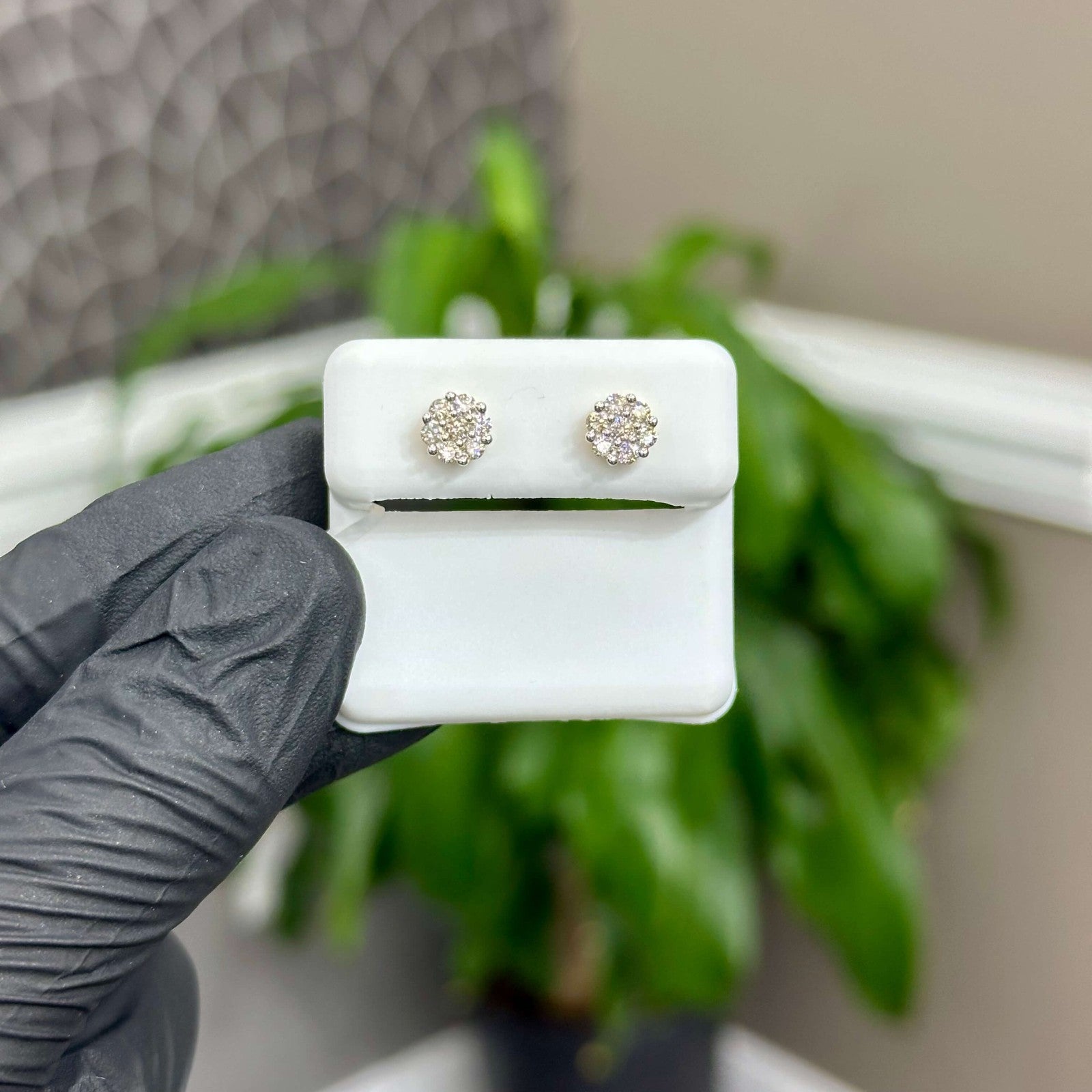 Flower Set Natural Diamond 0.55 CTW Earrings Medium Size For Man Woman